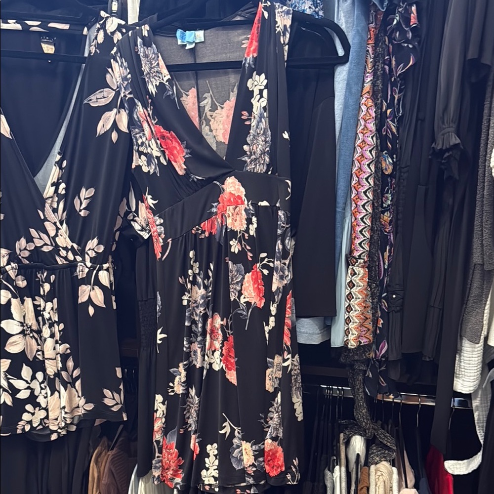 Veronica M. Floral Patterned Dress